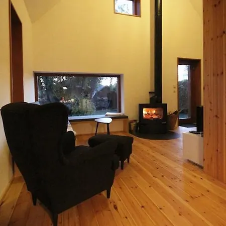Apartment Loi Black